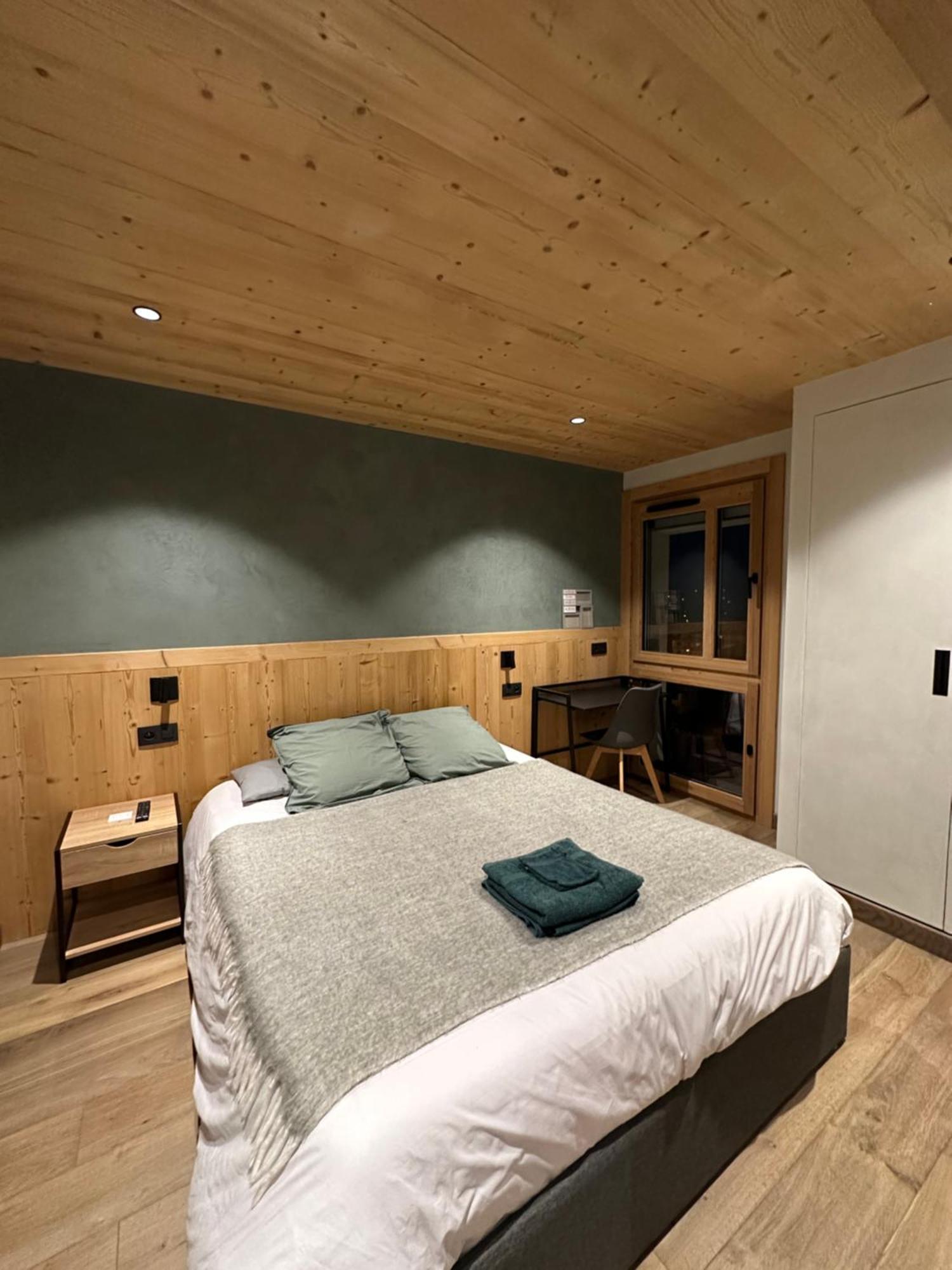 Luxueux Appartement T4 - Lac 5 Min - Parkings Privatifs - Vue Lac Et Montagne Annecy Exterior foto